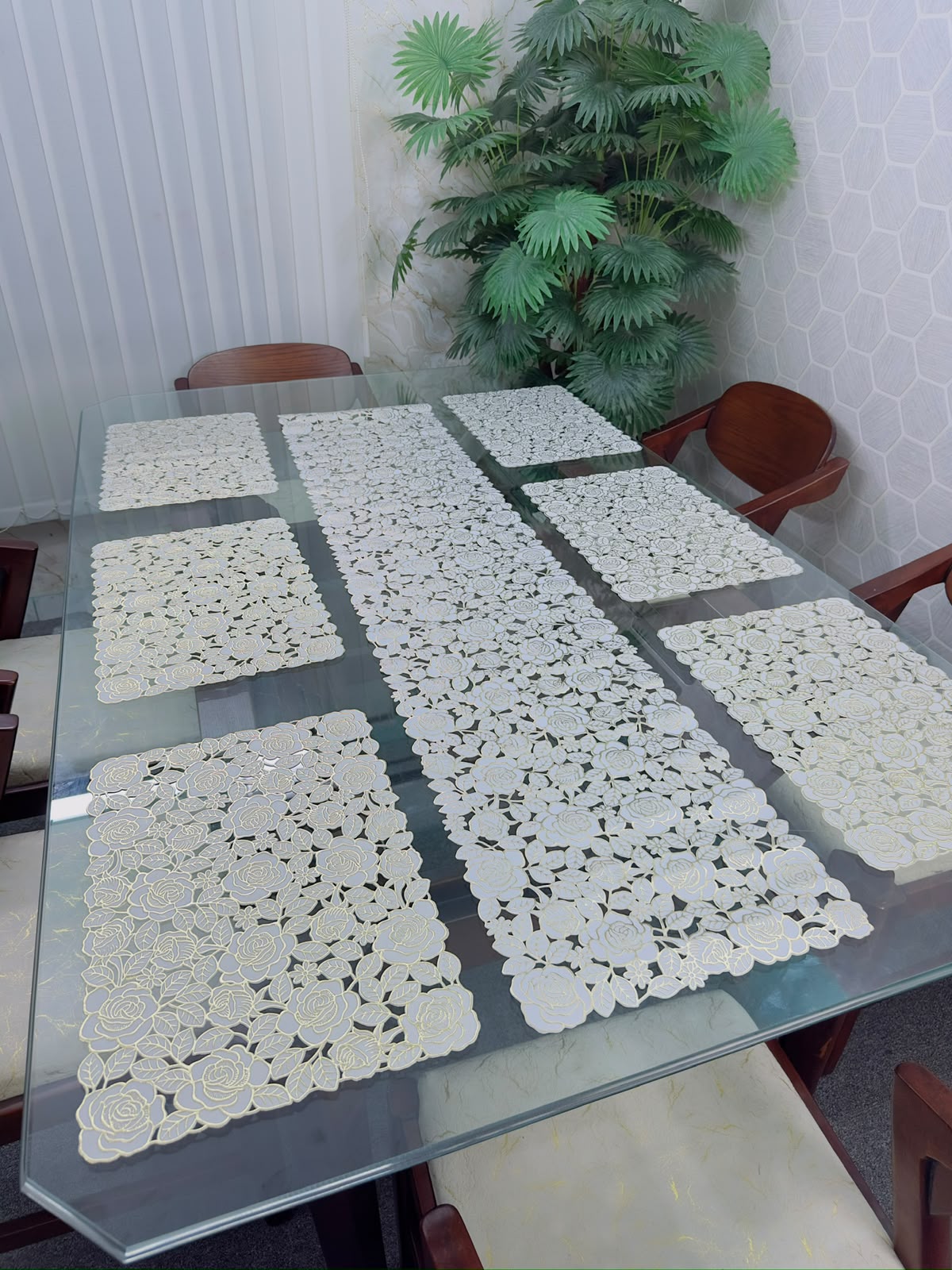 square(Runner Soho) 7 pcs mats Set New small golap Desing